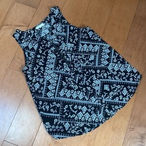 Maurices Black and white Paisley tank top
